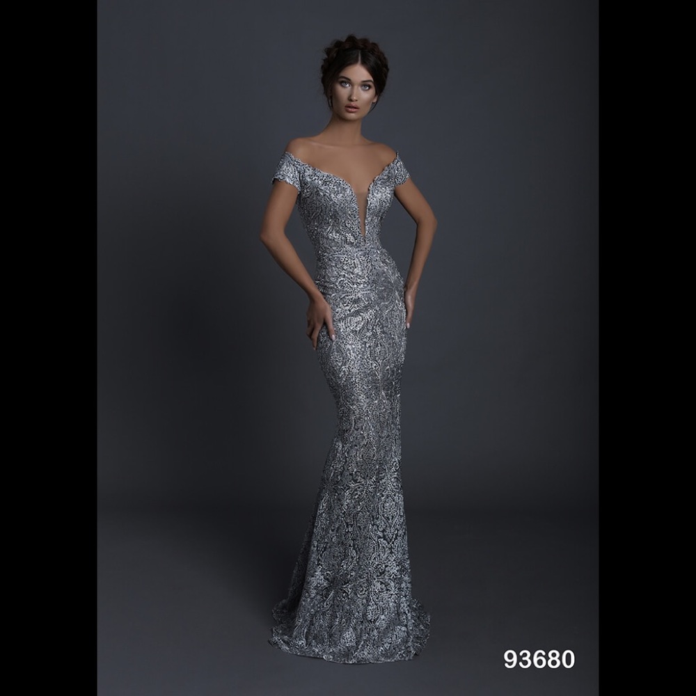 Tarik Edie Gown